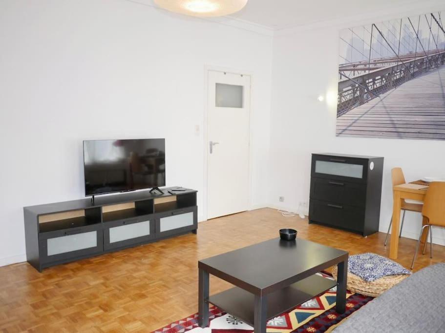 Ixelles: Superbe Appartement, Idealement Situe Bruxelles Extérieur photo