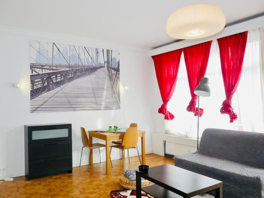 Ixelles: Superbe Appartement, Idealement Situe Bruxelles Extérieur photo